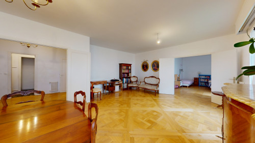 20-Rue-de-Provence-09302023_202030