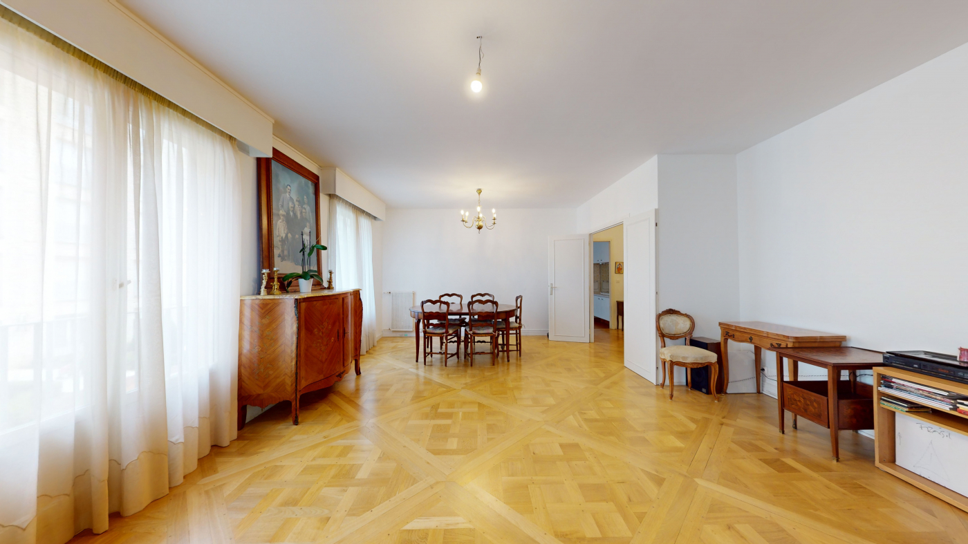 20-Rue-de-Provence-09302023_202242